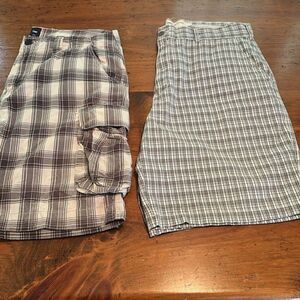 GAP & Perry Ellis Bundle of 2 Men’s  Plaid  Shorts Sz 36
